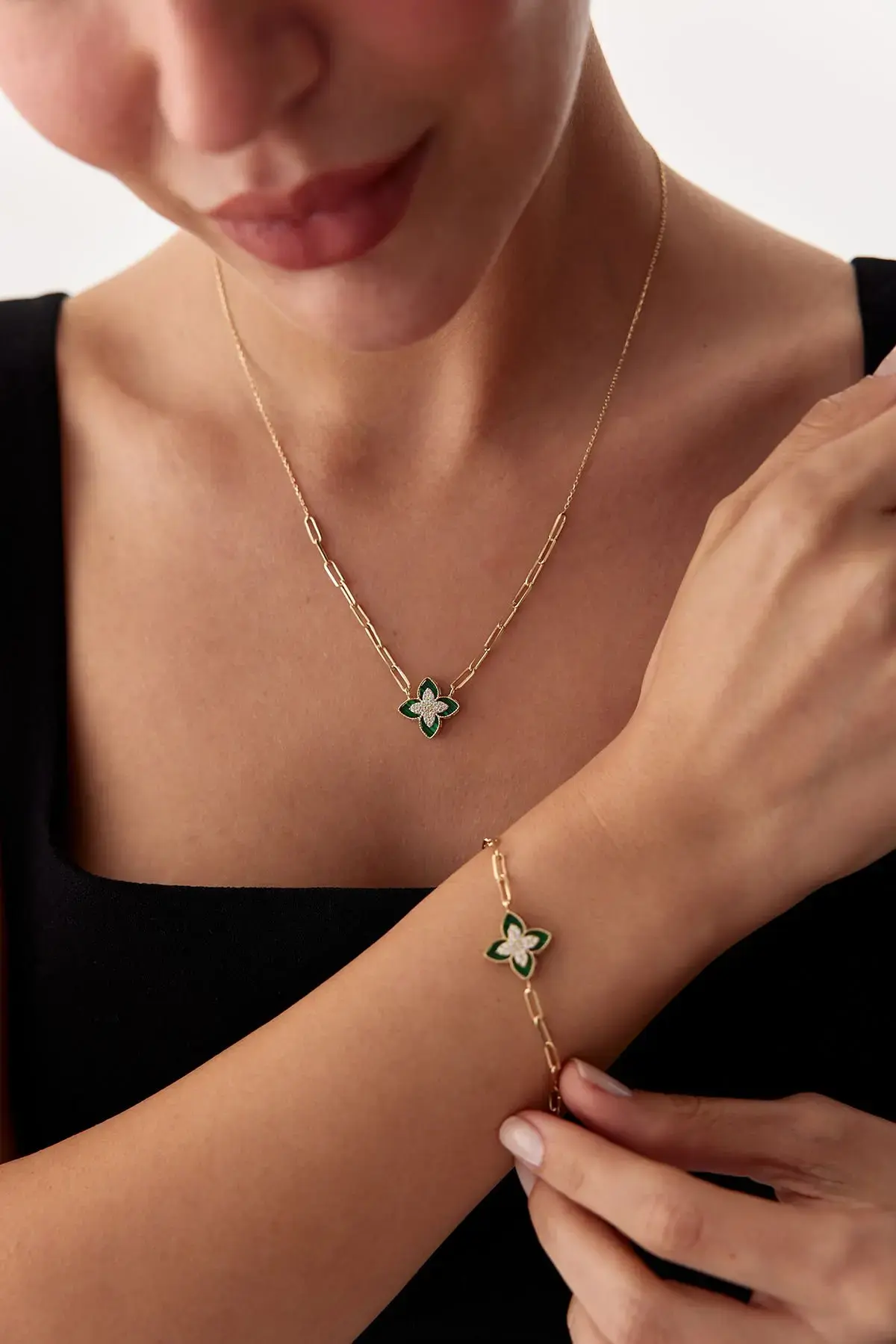 Altın Yeşil Taşlı Yonca Set