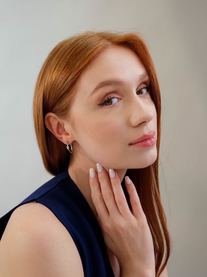 Altın Beyaz Mini Baget Küpe