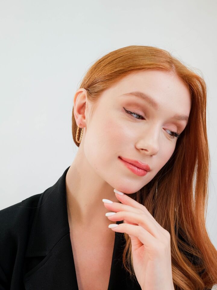 Altın Dikdörtgen Burgu Küpe