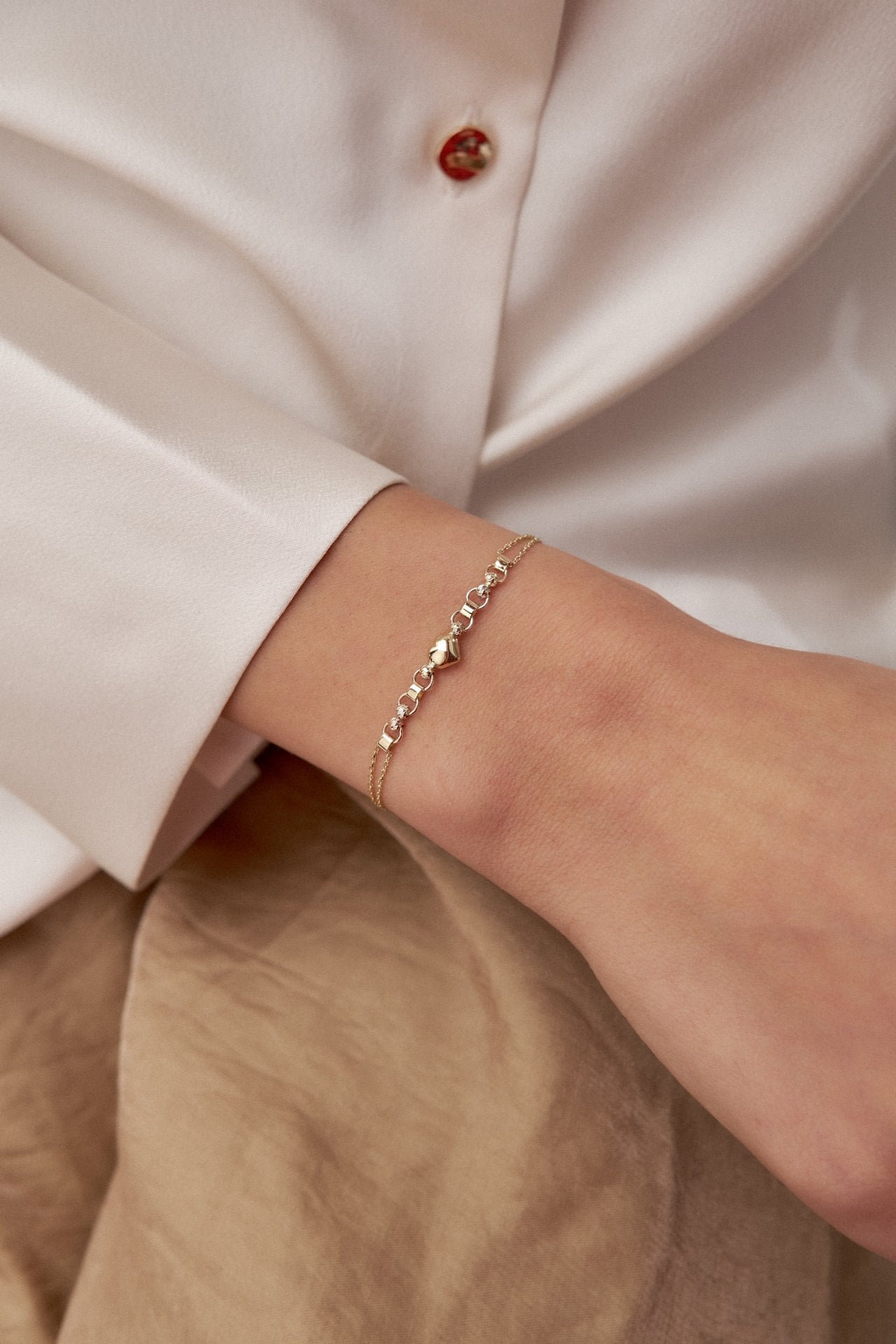 Altın Kalp Detaylı Bileklik