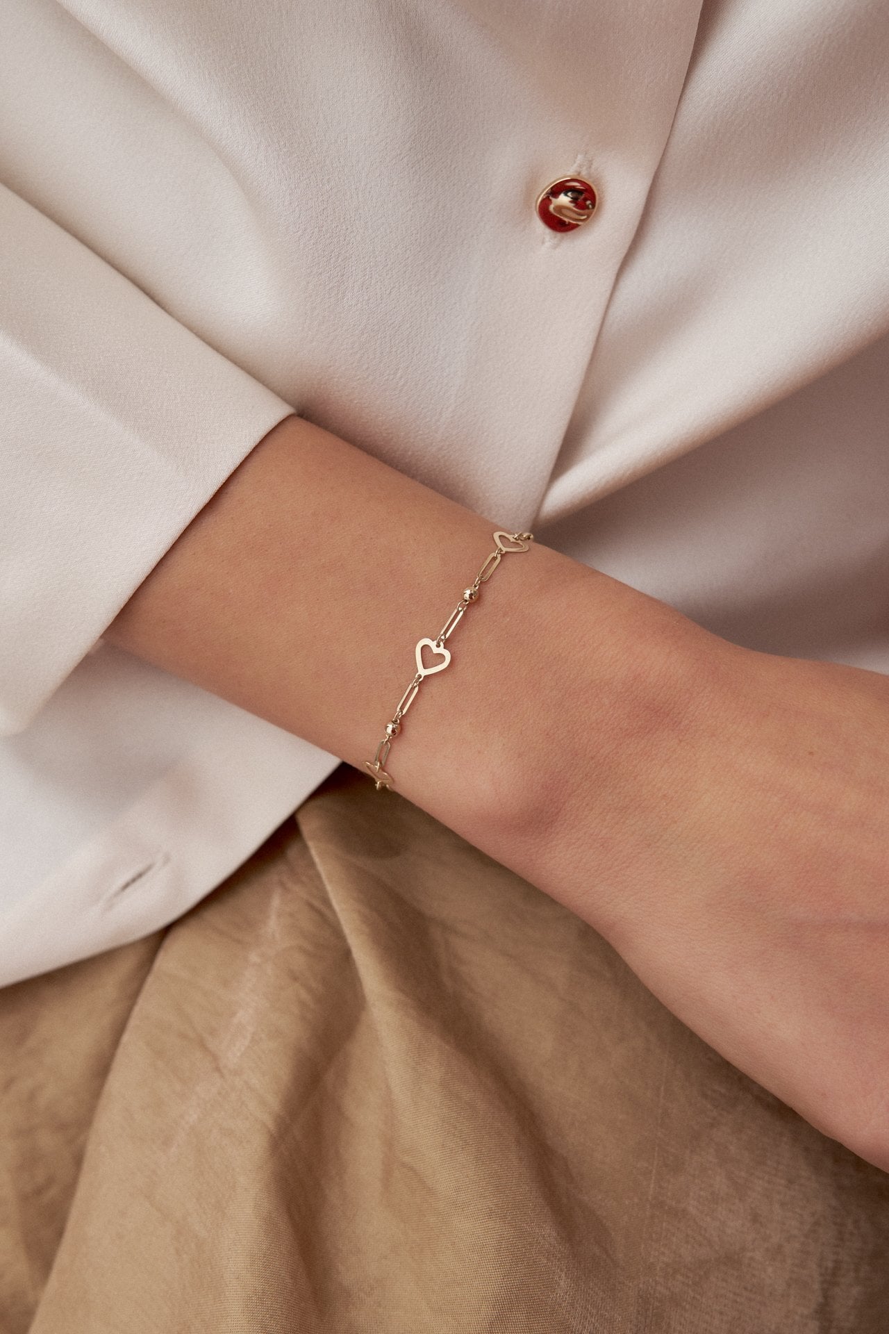 Altın Kalp Figürlü Ataç Bileklik