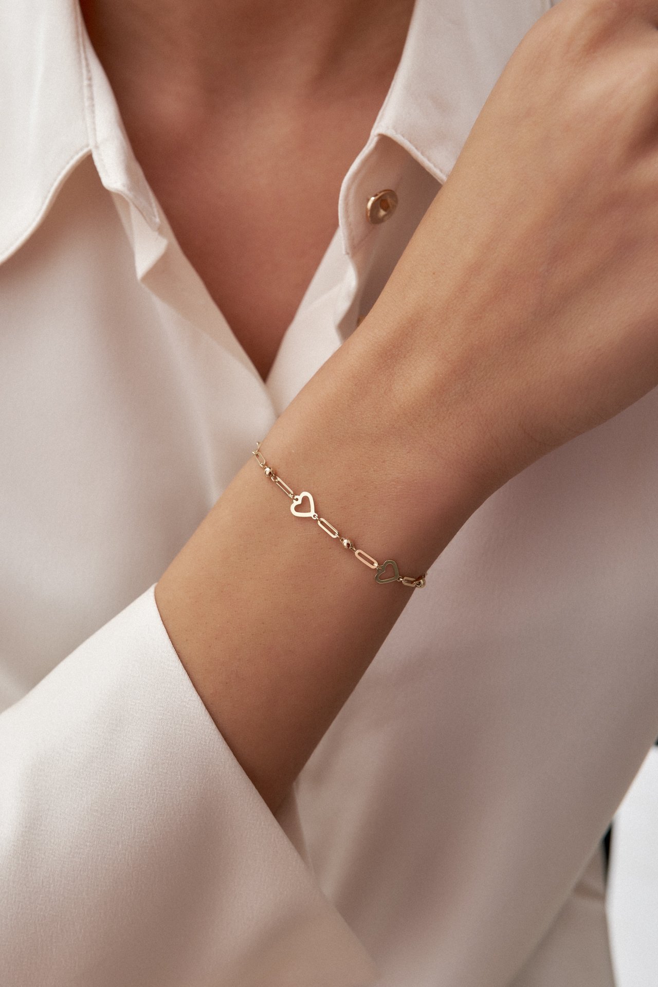 Altın Kalp Figürlü Ataç Bileklik