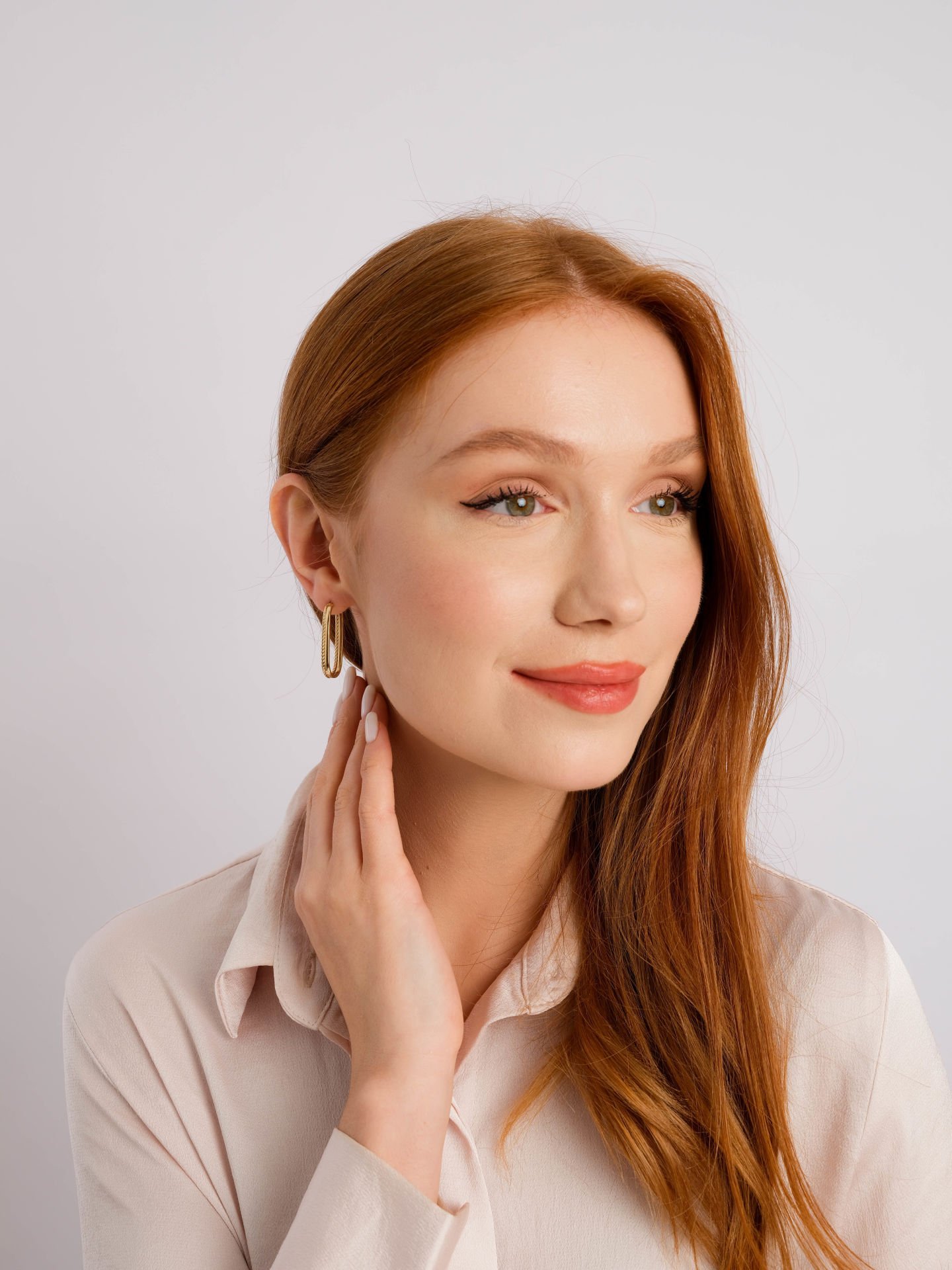 Altın Çift Tasarım Küpe