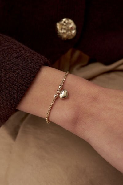 Altın Kalp Figürlü Hallow Bileklik