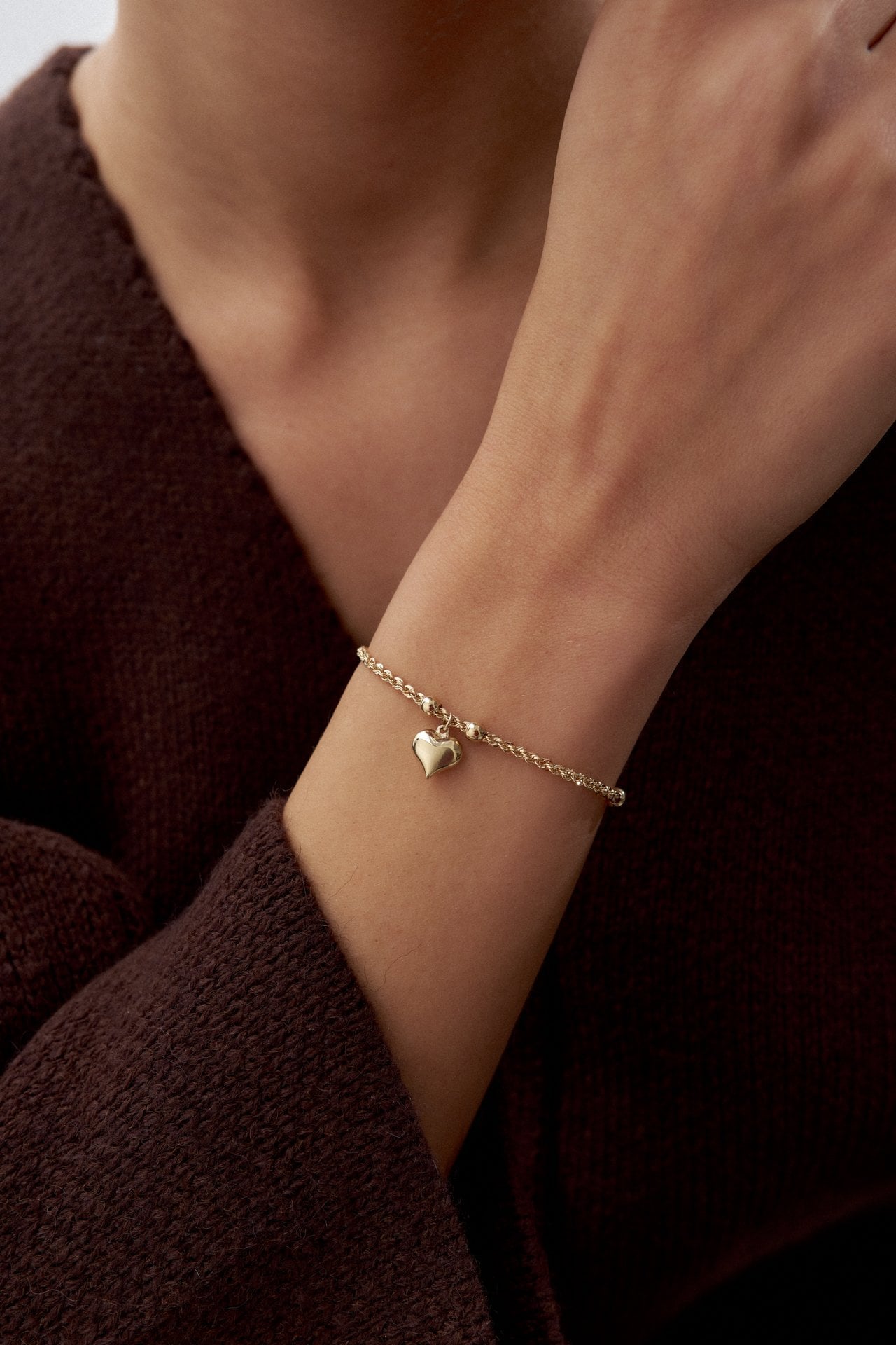 Altın Kalp Figürlü Hallow Bileklik