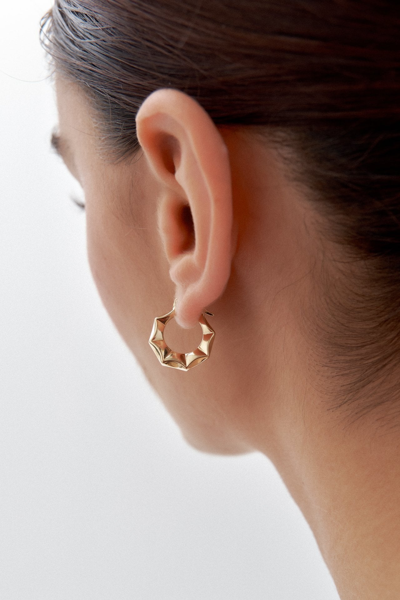 Altın Oval Çark Küpe