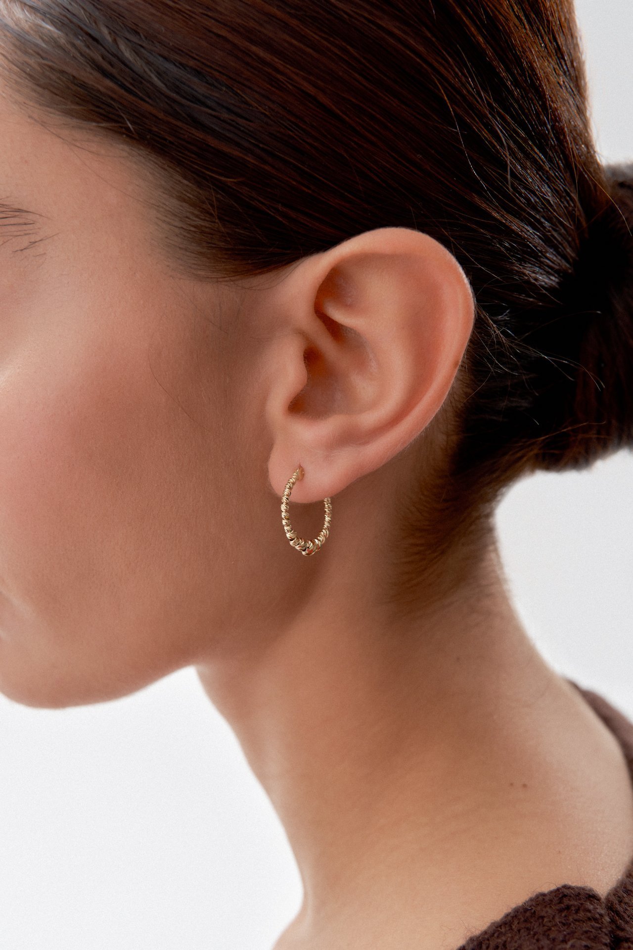 Altın Dorika Figürlü Halka Küpe