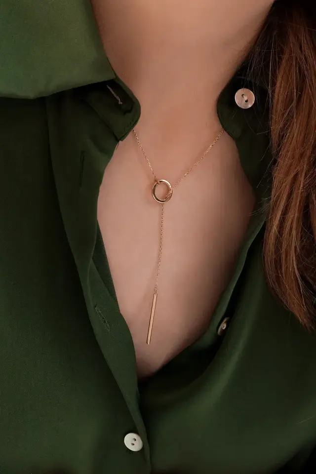 Altın Oval Tasarım Kolye