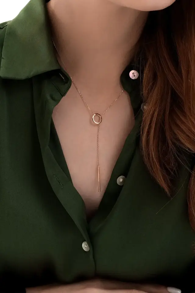 Altın Oval Tasarım Kolye