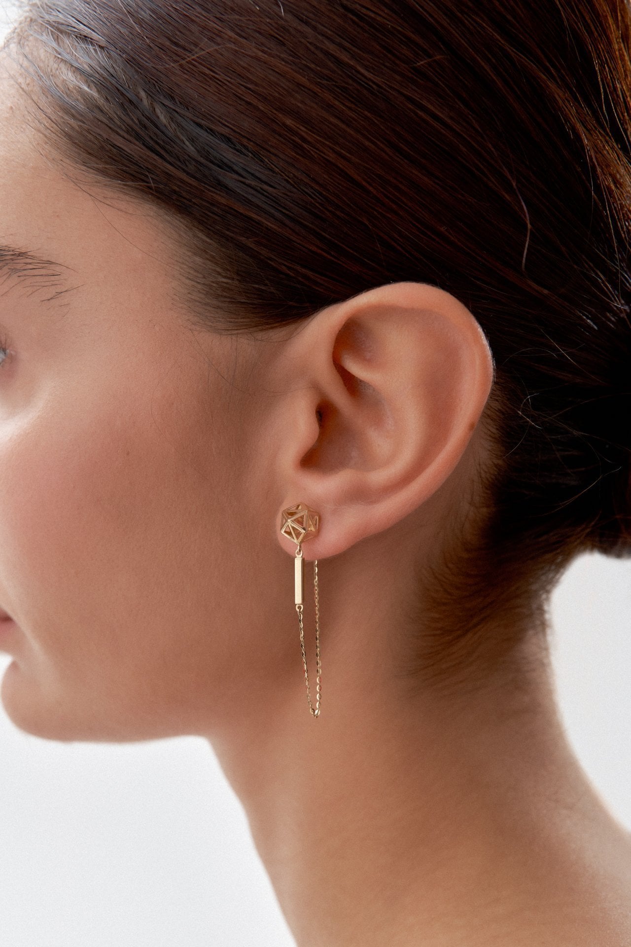 Altın Zİncir Uzatmalı Top Küpe