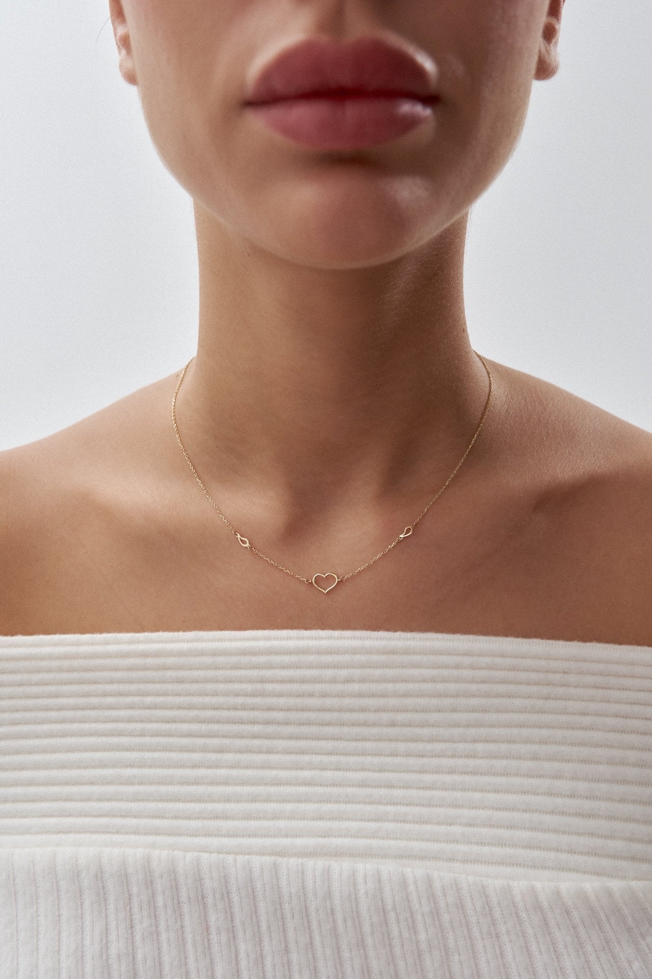 Altın Minimal Kalp Kolye