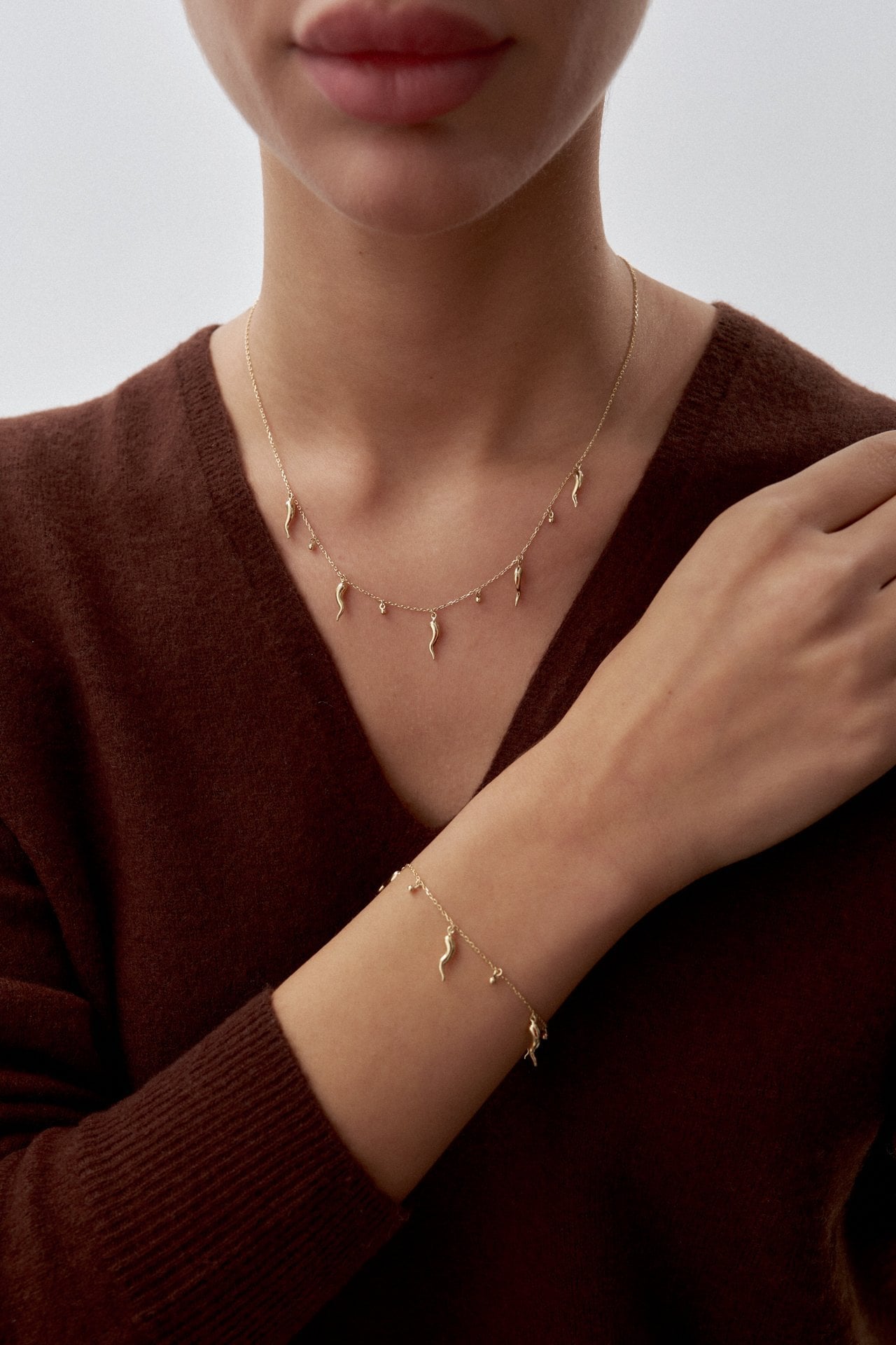 Altın Sallantılı Biber Figürlü Set