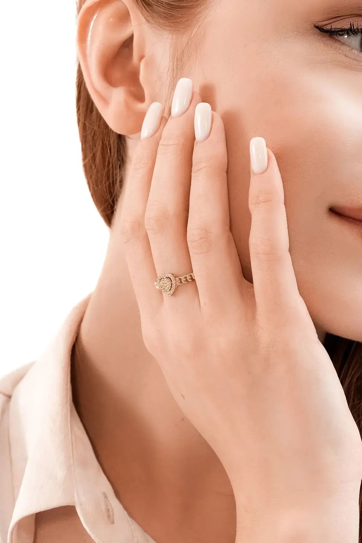 Altın Kalpli Tektaş Yüzük