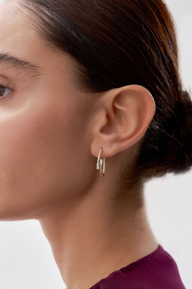 Altın Mini Baget Taşlı Küpe