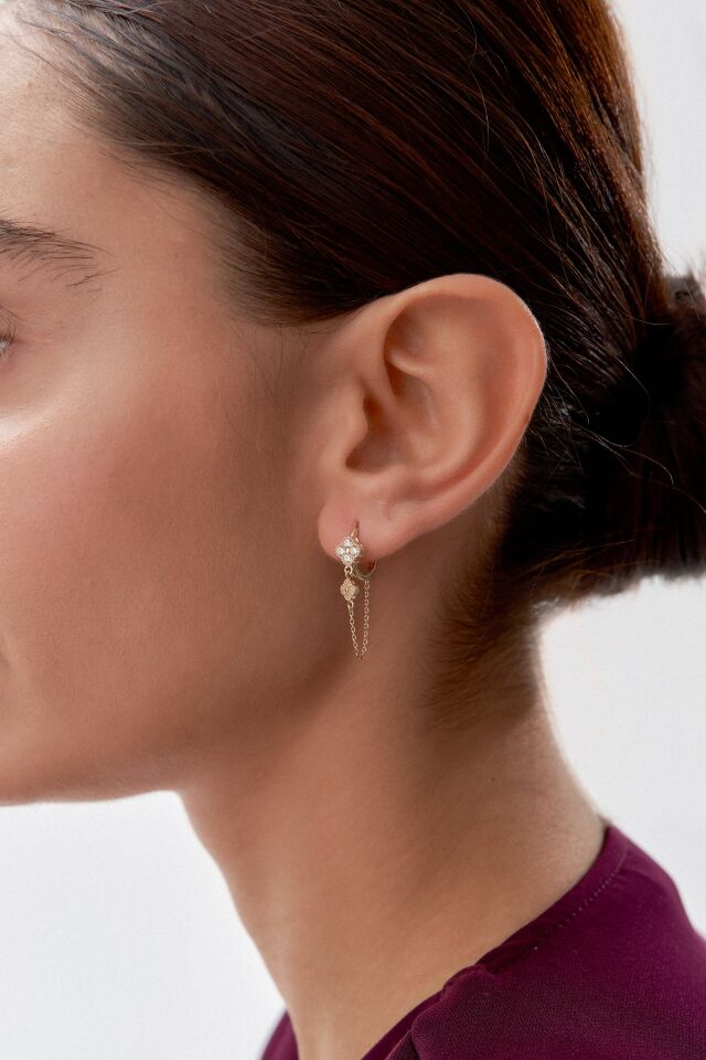 Altın Taşlı Zincirli Yonca Küpe