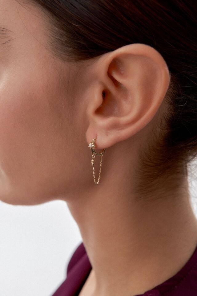 Altın Taşlı Zincirli Yıldız Küpe