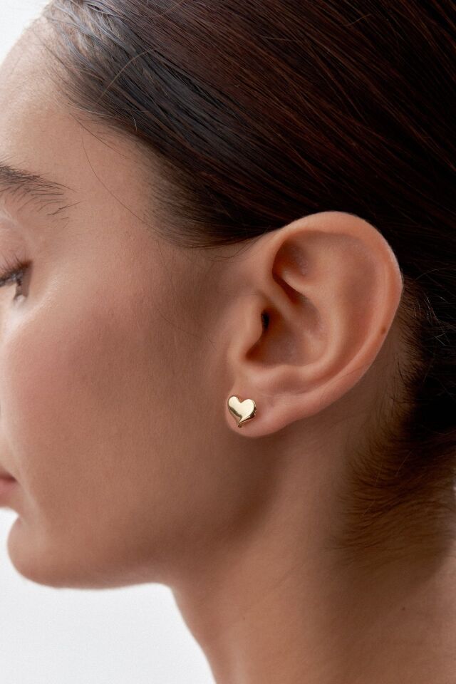 Altın Taş Figürlü Çivili Küpe