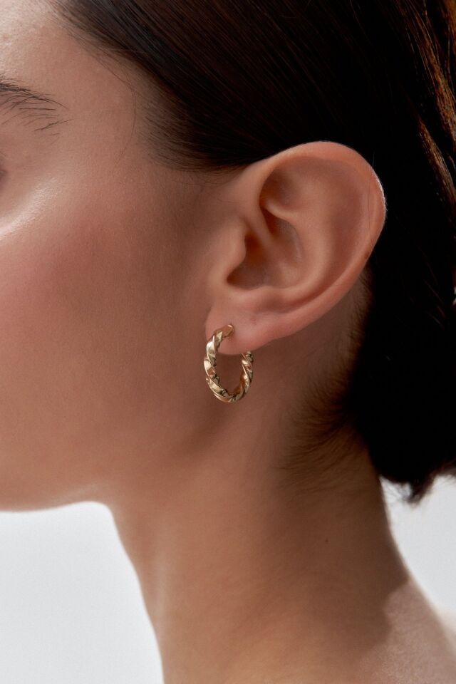 Altın Burgu Şarnel Küpe