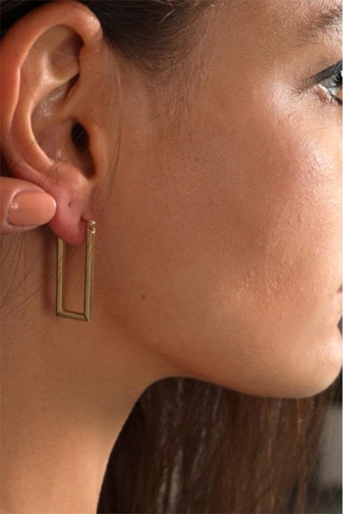 Altın Tasarım Dikdörtgen Küpe