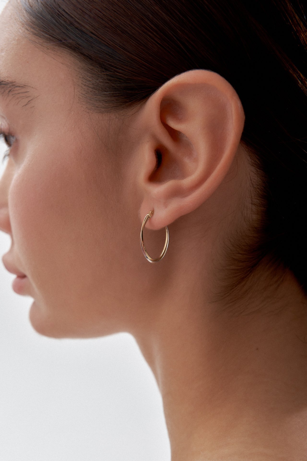 Altın İnce Form Halka Küpe