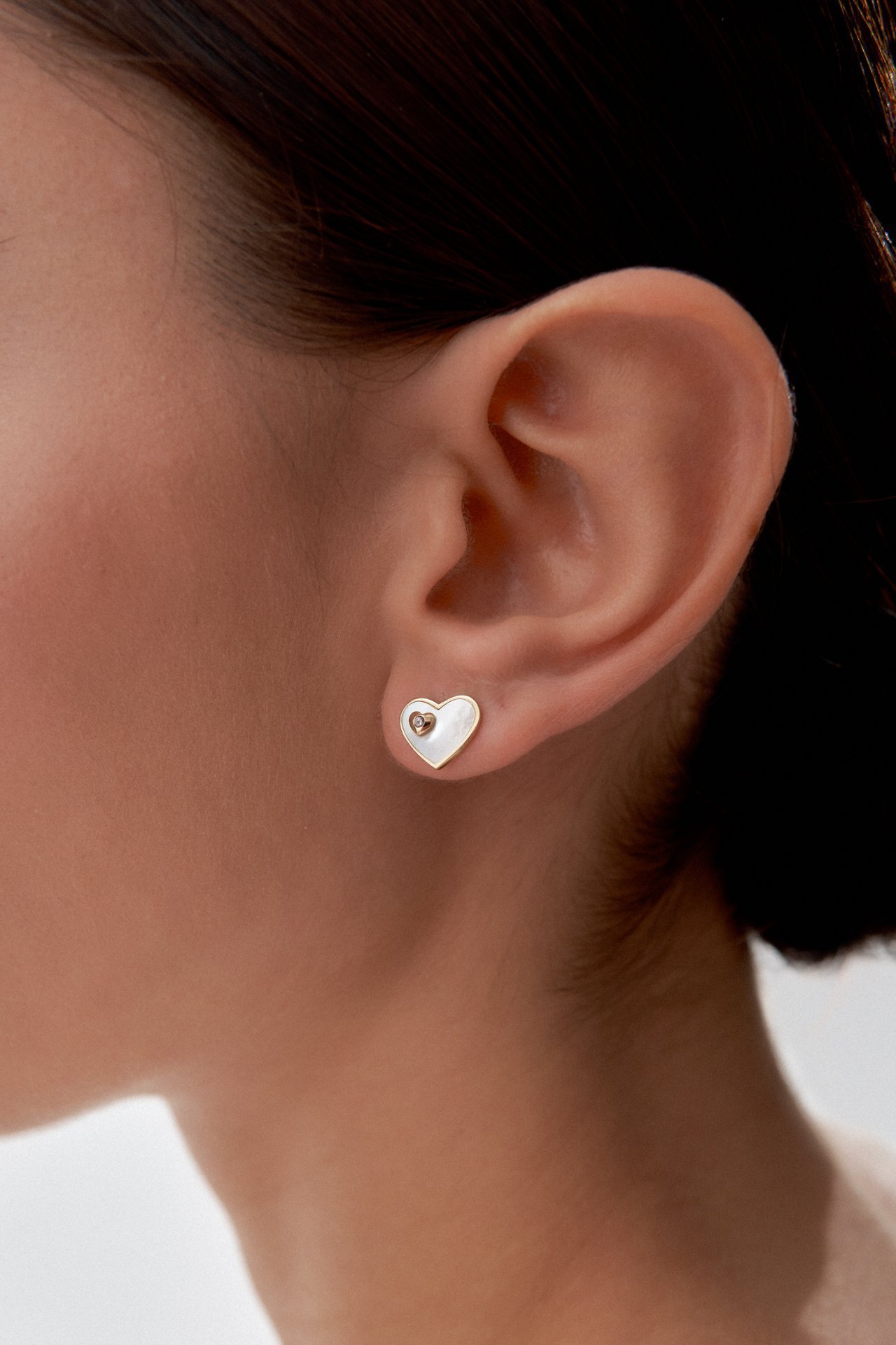 Altın Sedef Taşlı Kalp Küpe