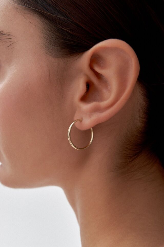 Altın İnce Form Halka Küpe