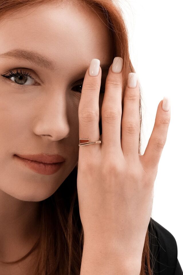 Altın Karnelyan Taşlı Yüzük