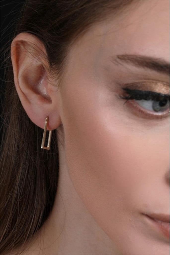 Altın Tasarım Sade Dikdörtgen Küpe