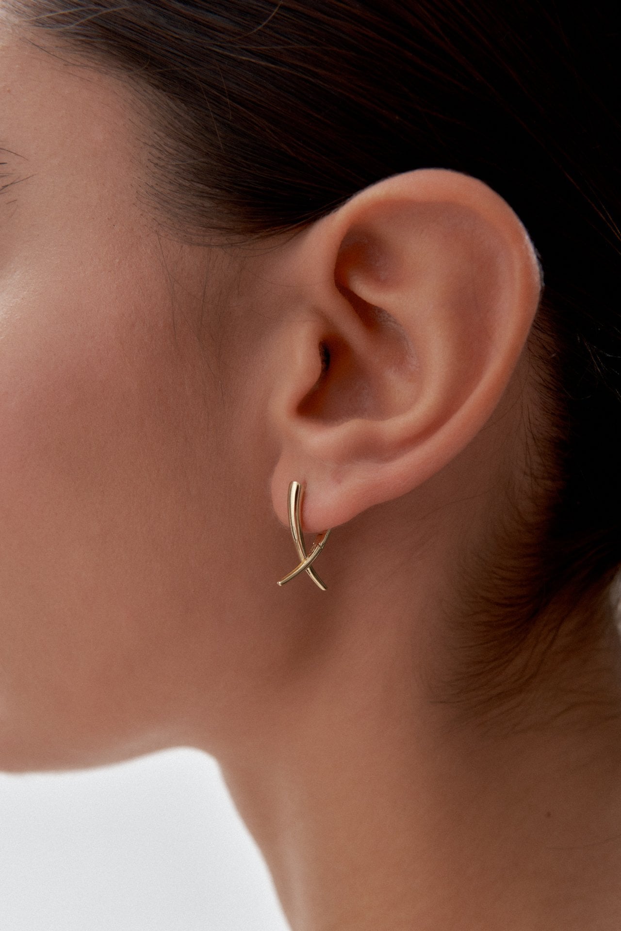 Altın Taşsız X Form Küpe