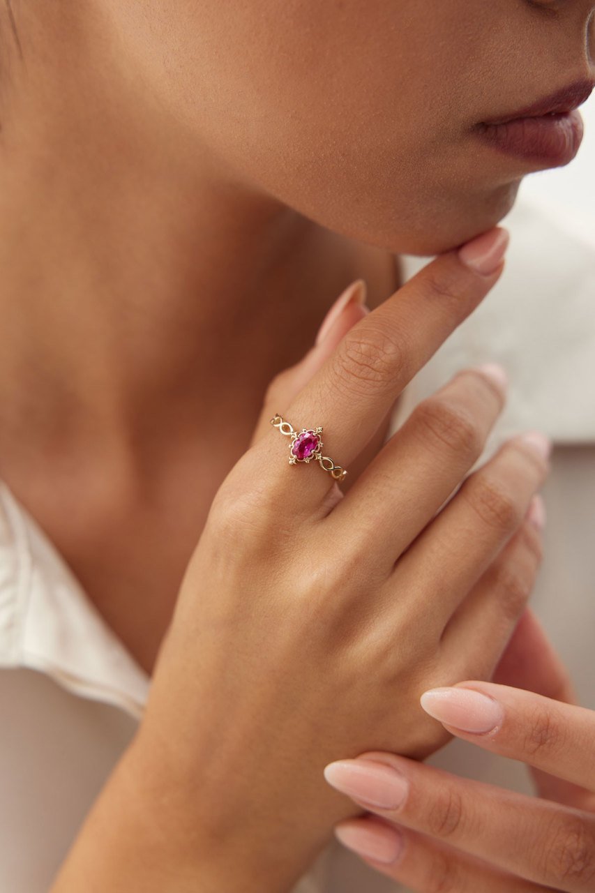 ALTIN RUBY TAŞLI VİNTAGE YÜZÜK