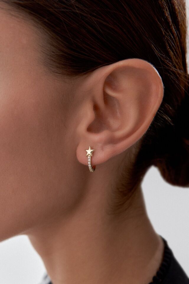 Altın Yıldız Detaylı Taşlı Küpe