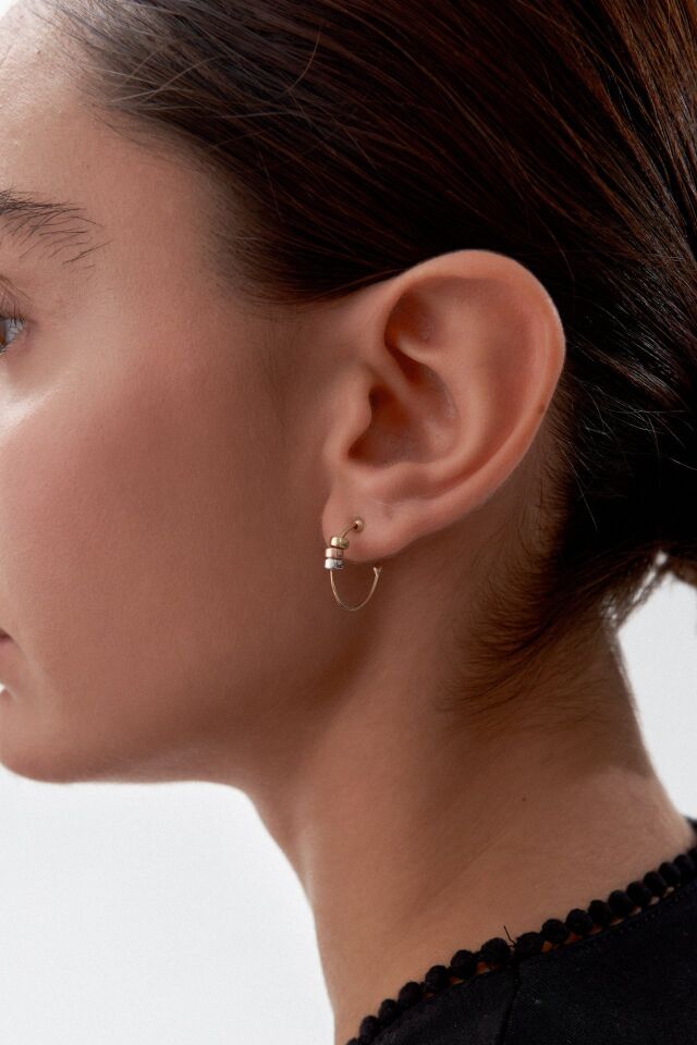 Altın Dorika Çivili Küpe