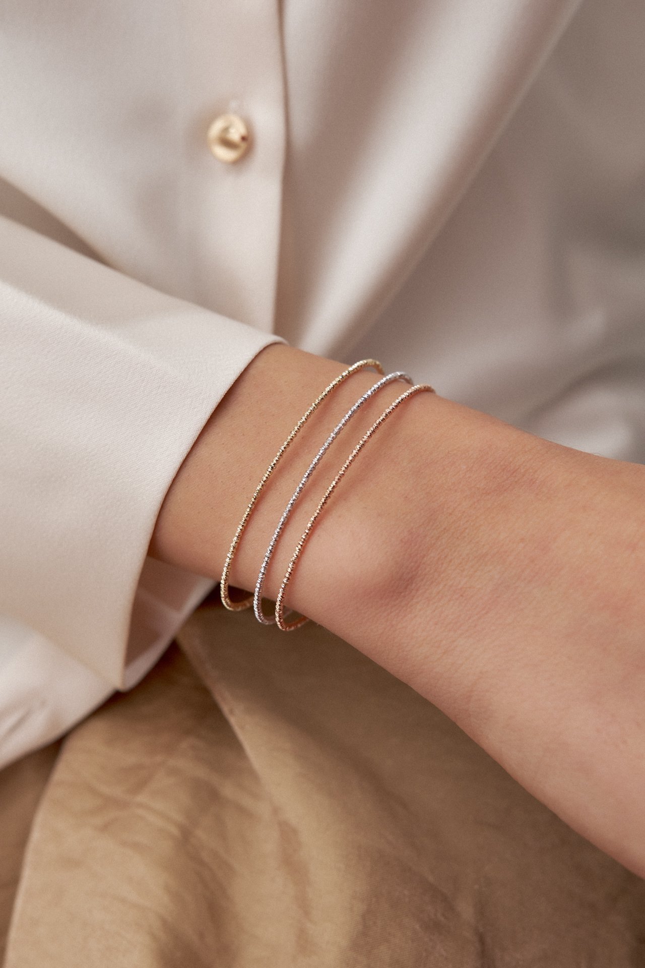 Altın Beyaz Dorika Kelepçe